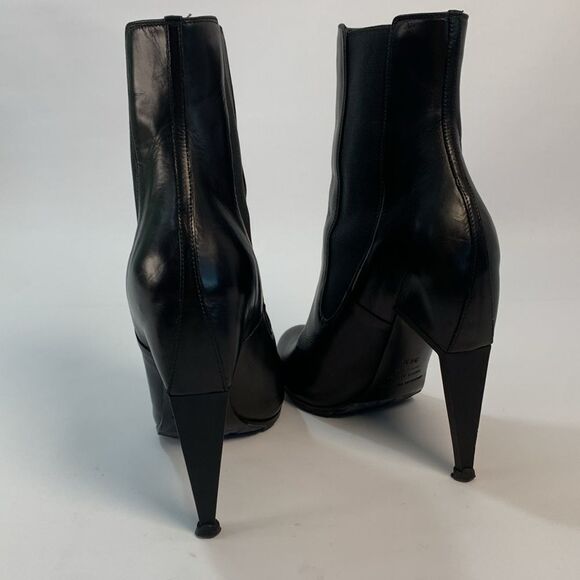 Nicholas Kirkwood black leather round toe high heels Booties 36.5 EUC - Picture 7 of 16